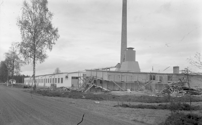 Vimmerby Byggnadssnickerier sedan Skandinaviska fönsterfabriken sen Starfönster. 