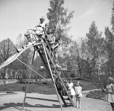 Kungsparken 
- lekplats -

Dok.110408/KG