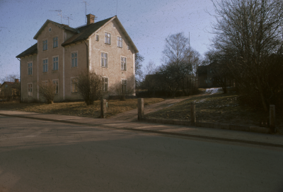 Drottninggatan 
Låg där "Granen" ligger. Granen invigdes 1993

090519/KG