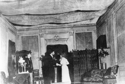 1898   Rådhussalen   En notarie på domsagan spelade teater där en tid.           