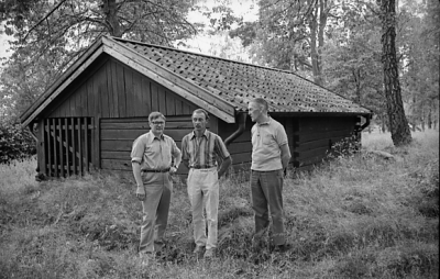 Gästgivarehagen.
Mannen till höger är Thorvald Ericsson