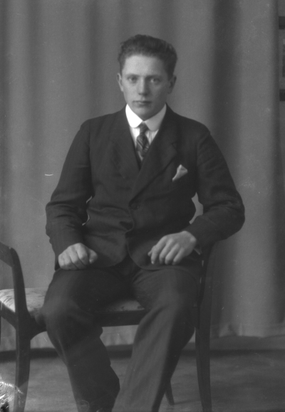 Clas Carlsson



Dok.080407/RS