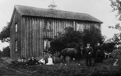 Herr Gustav Ståhl Nybro ( ? )
" De hjärtligaste lyckönskningre och hälsningar på namnsdagen den 6 juni 1916 av Valdemar. "