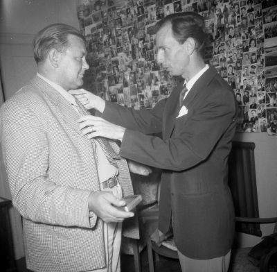 Bilden kan ha nån anknytning till Tore Lundgren med familj 

Dok.110127/KG