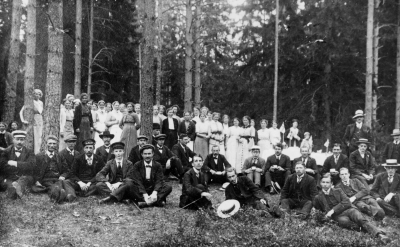 5. Anna Andersson 36. Karl Gross, bilreparatör  39. Johan Adolfsson.  