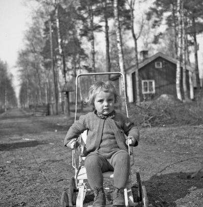 Helge Magnusson son Per - Olof

Dok.111101/KG