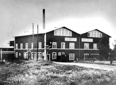 AB Nordiska Fanérfabriken.         