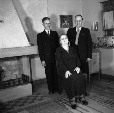 Valter Berggren med familj

Dok.111026/KG