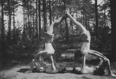 Frisksportarstugan Apollo, Borstingen
Apollotruppen 1939 - 1940
Ingrid Kantus, Lisa Johansson. Inga Valé,  Maj Kantus 