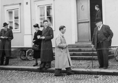 Valdagen,  från  vänster Dahlman, Erik Lindberg, Bertil Sjöblad, vaktmästare och  Anders ? Andersson, "Skinnet" 