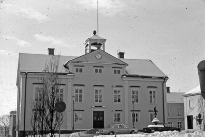 Rådhuset  vinter

090415/KG