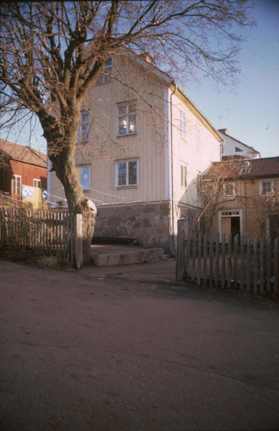 Hus Stångågatan 6?

090423/KG