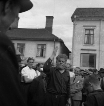 Marknad torget

Dok.110128/KG