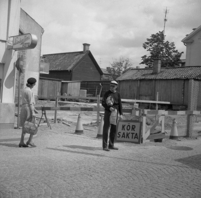 Storgatan
- Petterssons hus byggs och gatan undersöks efter fornminnen -

Dok.110331/KG