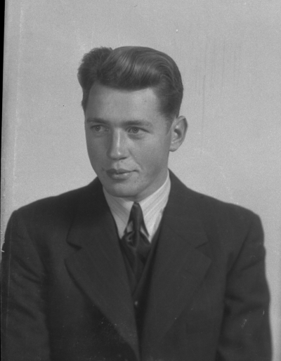 Gunnar Hallberg



Dok.080402/RS