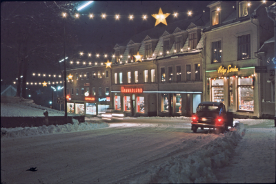 Stad i ljus 
Storgatan vid Helge Svahn

090402/KG