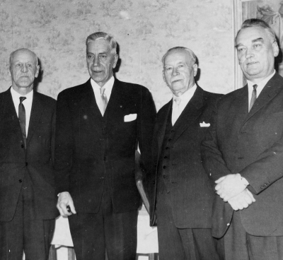 Östsvenska Mejeriförbundets 30-årsjubileum, från vänster,  Natanael Svensson, Södra Vi, SMR:s representant  Axel Hakelius, Stockholm,  Emil Gustafsson, Vimmerby och ordförande. Gunnar Ericsson, Näs, Vimmerby.   