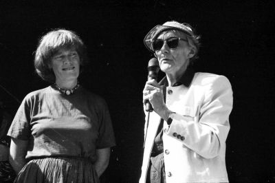 Sagobyns Pippi Långstrumps - stipendium 88 - 08 - 06
Från vä Gunnel Linde, Astrid Lindgren