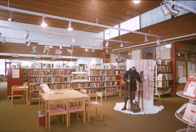 Interiör bibliotek 

090408/KG