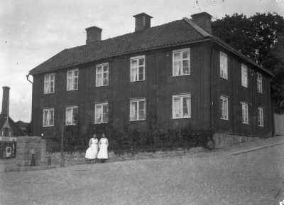Ålderdomshemmet "Grythult", vid tullen Vimmerby
I vänsterkanten Warmbadhuset 



Dok.080221/RS