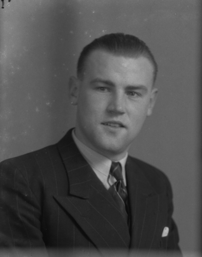 Ivan Fjellander



Dok.080619/RS