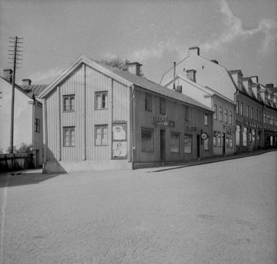 Storgatan

Dok.110331/KG

Thörnbergska fastigheten, revs 1950, Storgatan 54. Kvarteret Måsen 1.   T.E.
