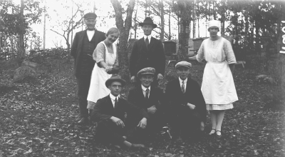 Hällebacka

Många av bilderna i mappen Hällebacka kan lika gärna vara tagna kring Lidhem Locknevi.