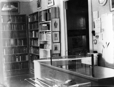 Stadsbiblioteket 1968. T.E.
( i f.d. Rektorsgården )

