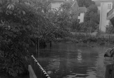 Tomtebo
Är tagna på baksidan av fastigheten Tomtebo som ligger vid korsningen av Östra Tullportsgatan och Garvaregatan. (Östra Tullportsgatan 1A)