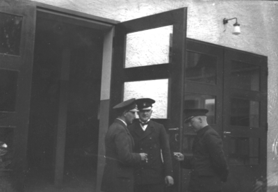 Invigning (?) av Nya Brandstationen, Rönnbärsgatan Vimmerby
Den invigdes 1939


Dok.070817/RS