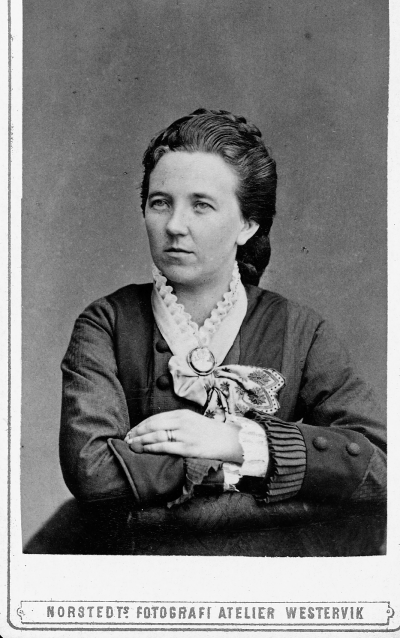 Regina Hernblom f. Odelmark, f. 1844.