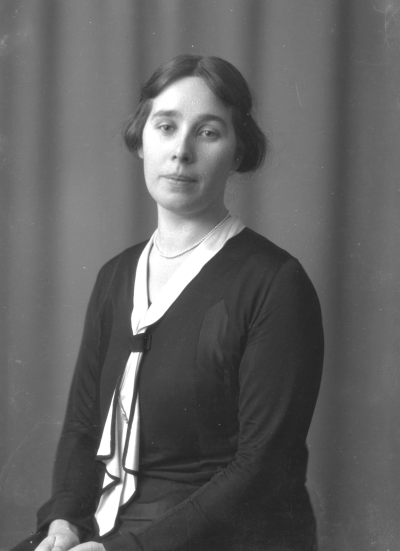 Fröken Carlsson
Ålderdomshemmet


Dok.080602/RS