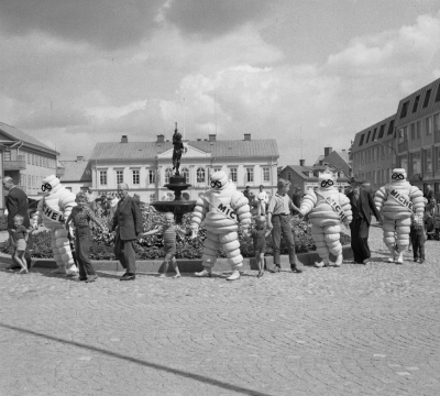 Torget
- Michelin gör reklam -

Dok.110404/KG