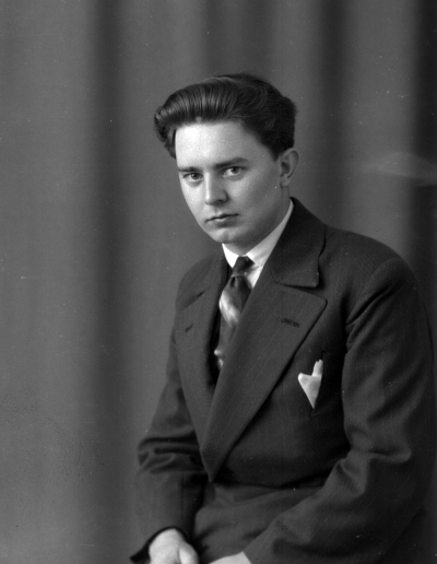 Gustav Carlsson
Tomtåkra.



Dok.080407/RS