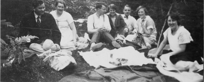 Ytternora vilohem i juli

Dok.090630/SJ