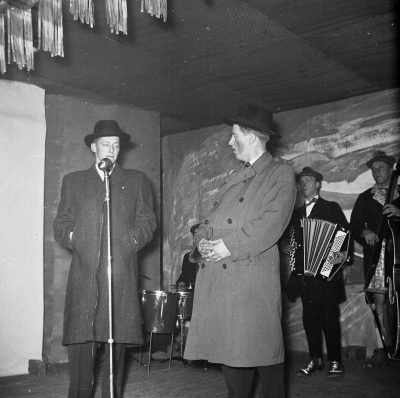 Frödingerevyn

Dok.110531/KG