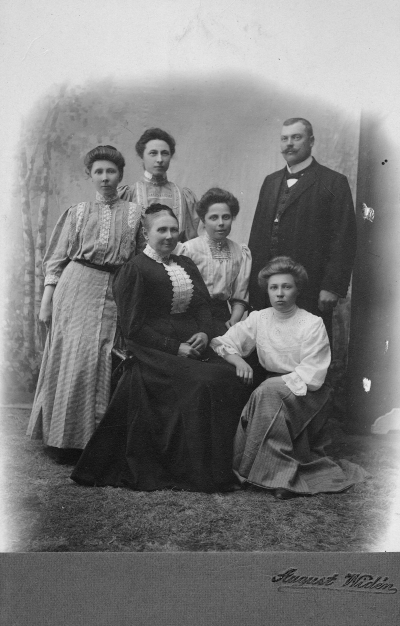 Familjen Forsell
Ingrid Hedvig Beda Ingeborg Arvid Erika