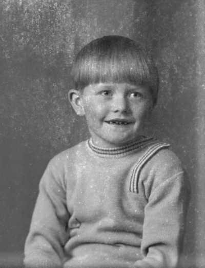 Svensén (gosse)
Hultsfred


Dok.080612/RS