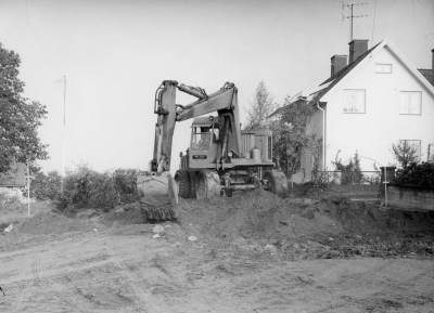 Gatan vid pensionärshemmet sänkes.