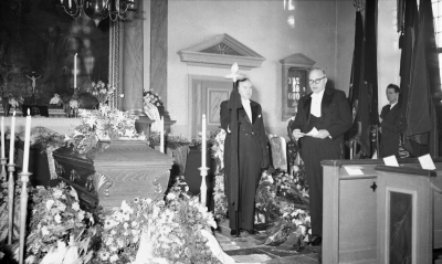 Lars V Lindéns jordfästning
16 februari 1956