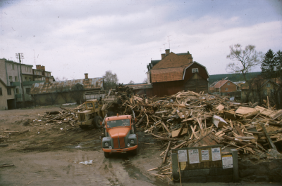 Sevedegatan / Kyrkogårdsgatan rivningsarbete

090407/KG