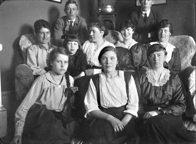 "Henrik med mamma o Maddi och inackorderingar" Linköping     Nordströms