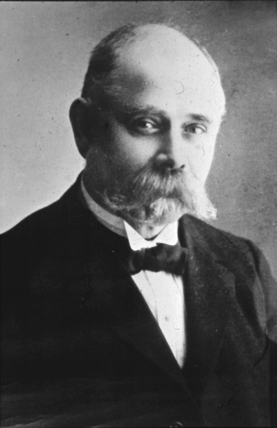 Porträttfoto man

090409/KG