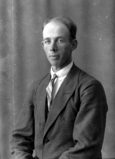 Helge Andersson



Dok.080429/RS