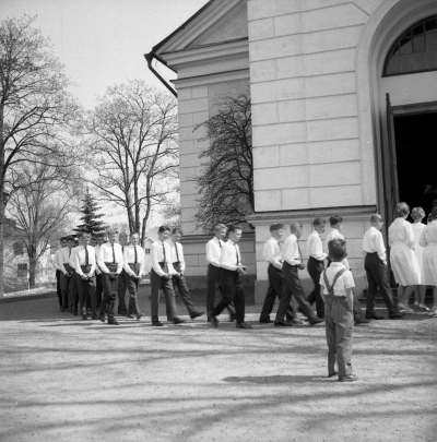 Anders Ek konfirmation ( son till postmästare Urban Ek )

Dok.110525/KG