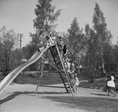 Kungsparken
- lekplats -

Dok.110408/KG
