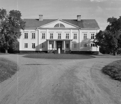 Storebro herrgård

Dok.110228/KG