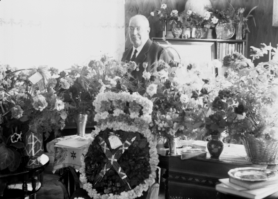 Halldén



Dok.080612/RS