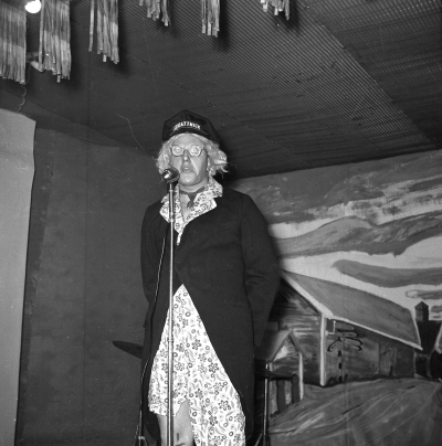 Frödingerevyn

Dok.110531/KG