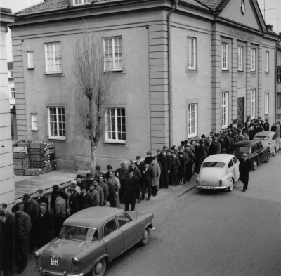 Kön till Systembolaget 
Strejk på Vin & Spritcentralen vilken ledde till ransonering och stängning av butiker
Strejken varade från 28 februari till mitten av maj


Dok.100531/KG